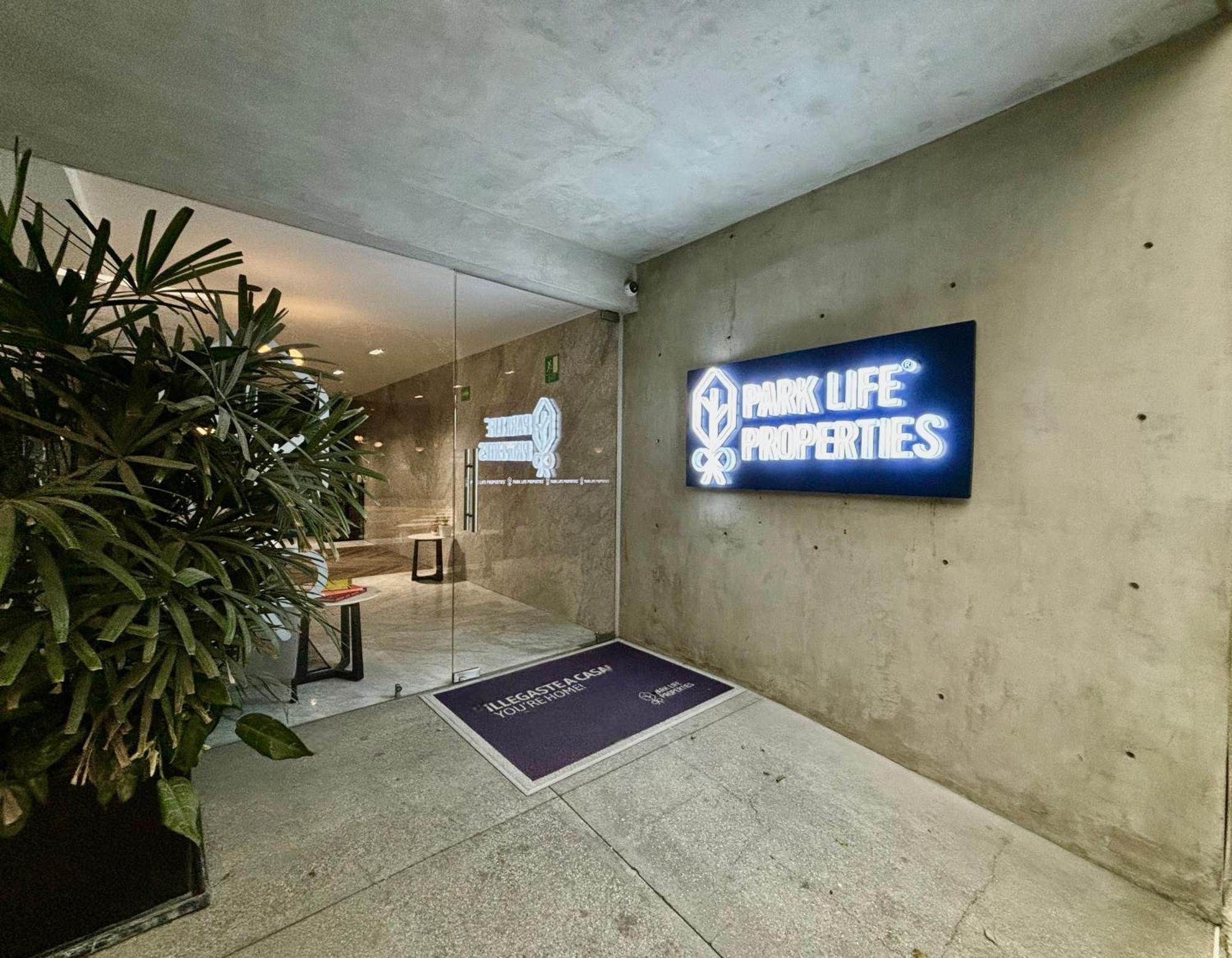 Park Life Condesa Hipodromo Apartment Kota Meksiko Bagian luar foto